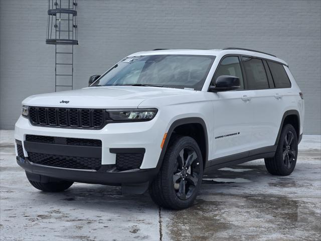 2025 Jeep Grand Cherokee GRAND CHEROKEE L ALTITUDE X 4X4