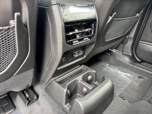 2025 Jeep Grand Cherokee Laredo X 4x2