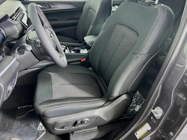 2025 Jeep Grand Cherokee GRAND CHEROKEE L LAREDO X 4X4