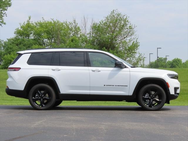 2025 Jeep Grand Cherokee GRAND CHEROKEE L ALTITUDE X 4X4