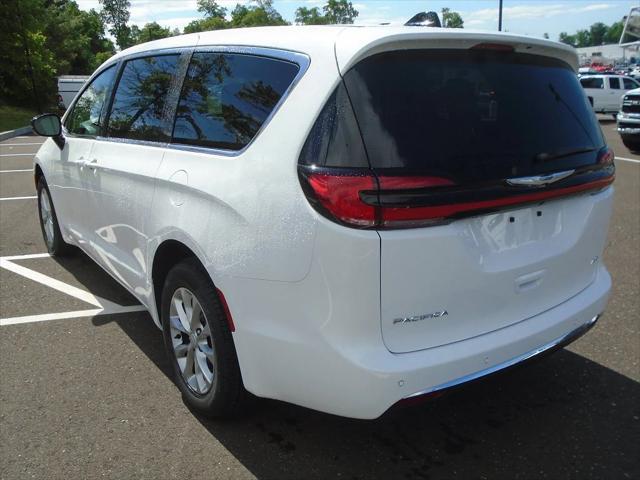 2025 Chrysler Pacifica PACIFICA SELECT AWD