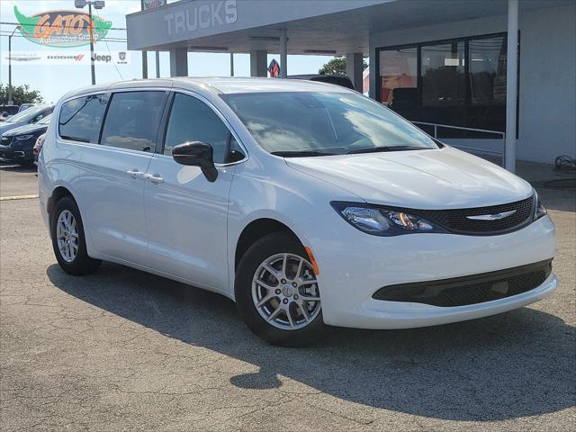 2025 Chrysler Voyager VOYAGER LX