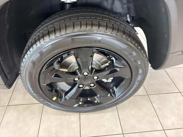 2025 Jeep Grand Cherokee GRAND CHEROKEE L LIMITED 4X2