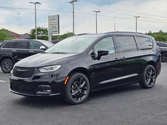 2025 Chrysler Pacifica PACIFICA LIMITED