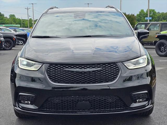 2025 Chrysler Pacifica PACIFICA LIMITED