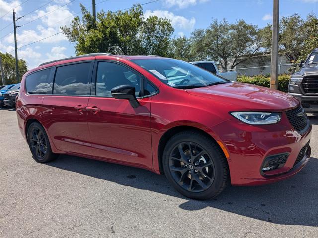 2025 Chrysler Pacifica PACIFICA LIMITED