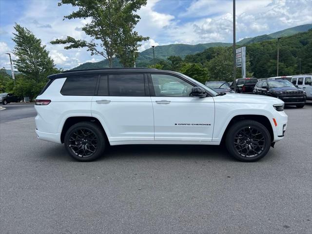 2025 Jeep Grand Cherokee GRAND CHEROKEE L SUMMIT RESERVE 4X4