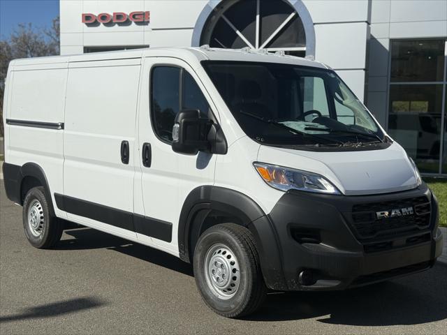 2025 RAM Ram ProMaster RAM PROMASTER 3500 TRADESMAN CARGO VAN LOW ROOF 136 WB