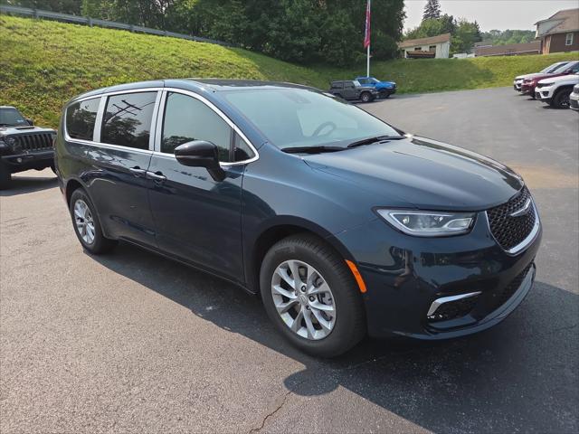 2025 Chrysler Pacifica PACIFICA SELECT AWD