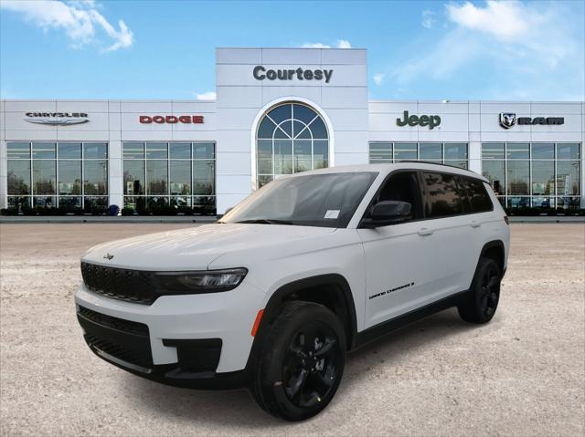 2025 Jeep Grand Cherokee GRAND CHEROKEE L ALTITUDE 4X4