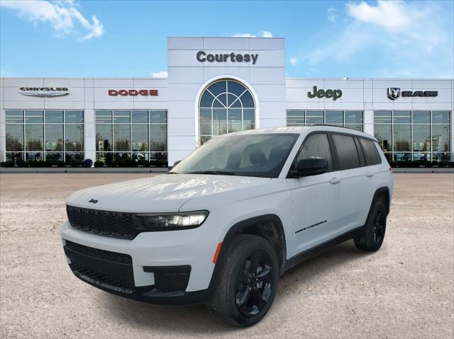 2025 Jeep Grand Cherokee GRAND CHEROKEE L ALTITUDE 4X4