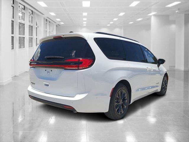 2025 Chrysler Pacifica PACIFICA SELECT