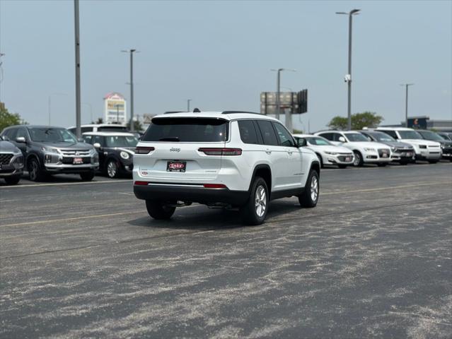2025 Jeep Grand Cherokee GRAND CHEROKEE L LAREDO 4X4