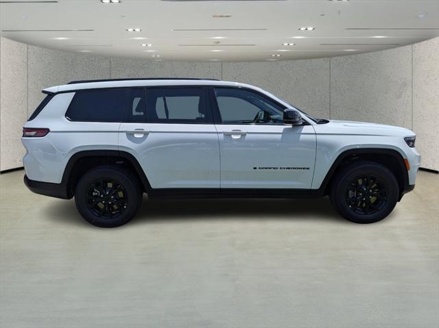2025 Jeep Grand Cherokee GRAND CHEROKEE L ALTITUDE 4X2