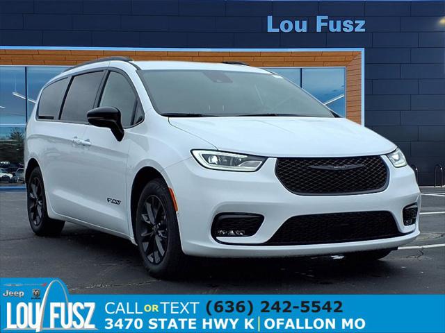 2025 Chrysler Pacifica PACIFICA SELECT