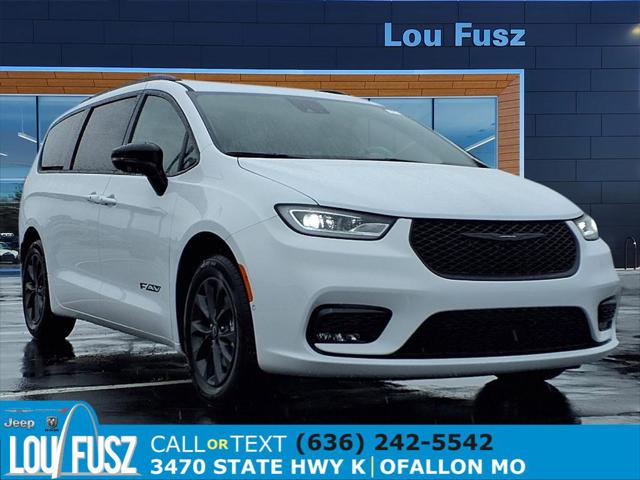 2025 Chrysler Pacifica PACIFICA SELECT