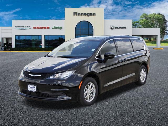 2025 Chrysler Voyager VOYAGER LX