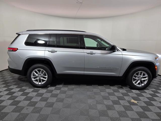 2025 Jeep Grand Cherokee GRAND CHEROKEE L LAREDO X 4X4