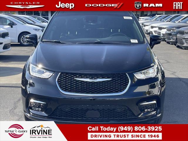 2025 Chrysler Pacifica PACIFICA SELECT AWD