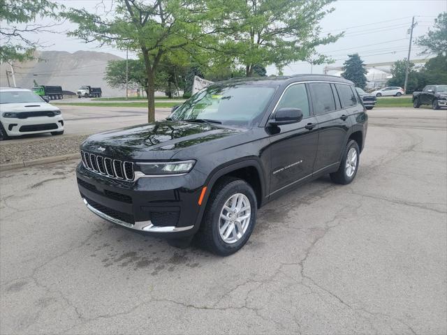 2025 Jeep Grand Cherokee GRAND CHEROKEE L LAREDO X 4X4