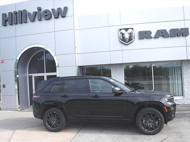 2025 Jeep Grand Cherokee GRAND CHEROKEE SUMMIT RESERVE 4X4