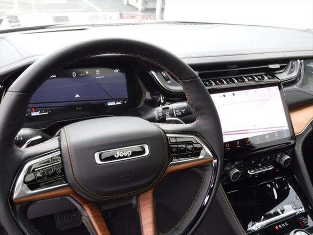 2025 Jeep Grand Cherokee GRAND CHEROKEE SUMMIT RESERVE 4X4