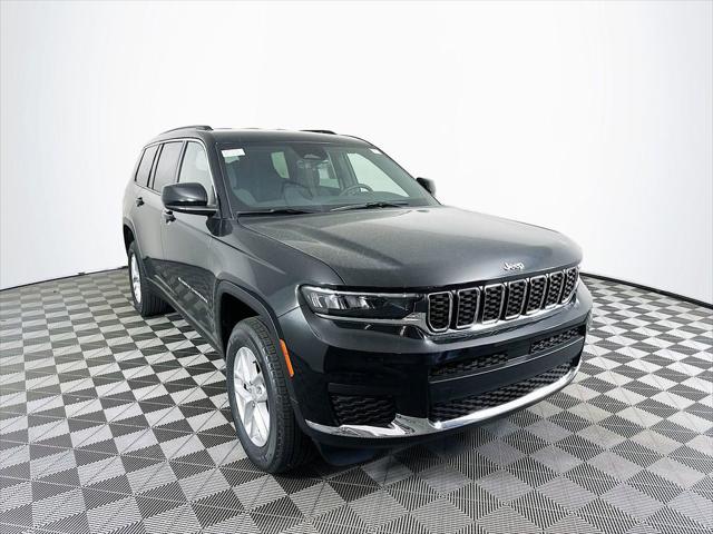 2025 Jeep Grand Cherokee GRAND CHEROKEE L LAREDO 4X4
