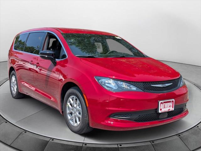 2025 Chrysler Voyager VOYAGER LX