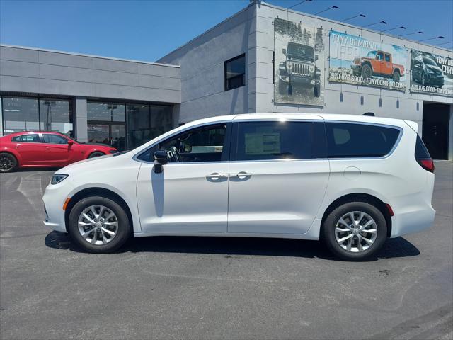 2025 Chrysler Pacifica PACIFICA SELECT AWD