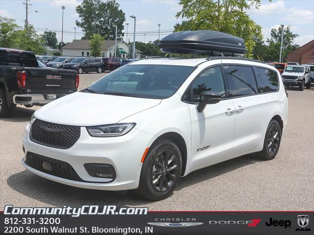 2025 Chrysler Pacifica PACIFICA SELECT