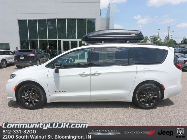 2025 Chrysler Pacifica PACIFICA SELECT