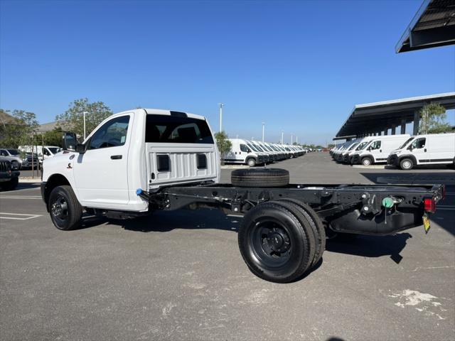 2025 RAM Ram 3500 Chassis Cab RAM 3500 TRADESMAN CHASSIS REGULAR CAB 4X2 84 CA 2025 RAM Ram 3500 Chassis Cab RAM 3500 TRADESMAN CHASSIS REGULAR CAB 4X2 84 CA