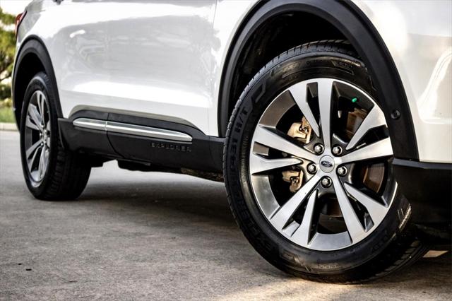 2020 Ford Explorer Platinum