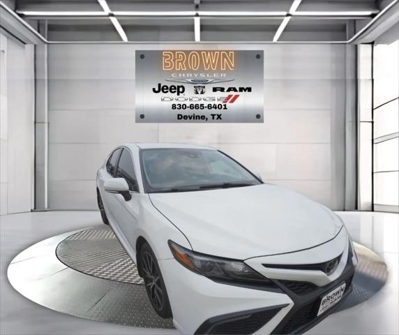 2023 Toyota Camry SE Nightshade Edition