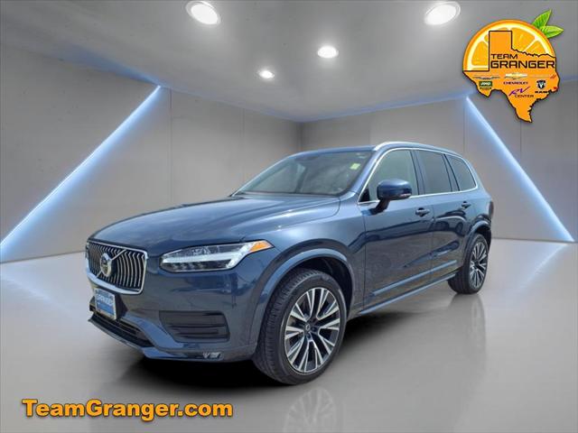 2022 Volvo XC90 T6 Momentum 7 Passenger