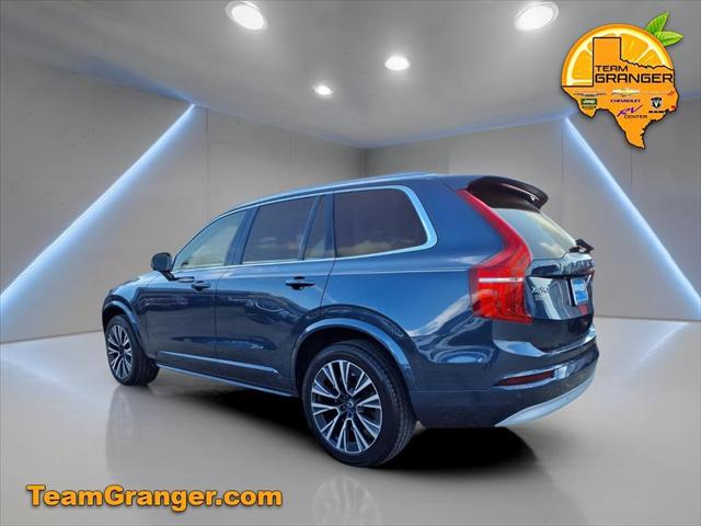 2022 Volvo XC90 T6 Momentum 7 Passenger