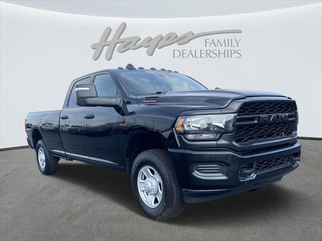 2023 RAM 2500 Tradesman Crew Cab 4x4 8 Box