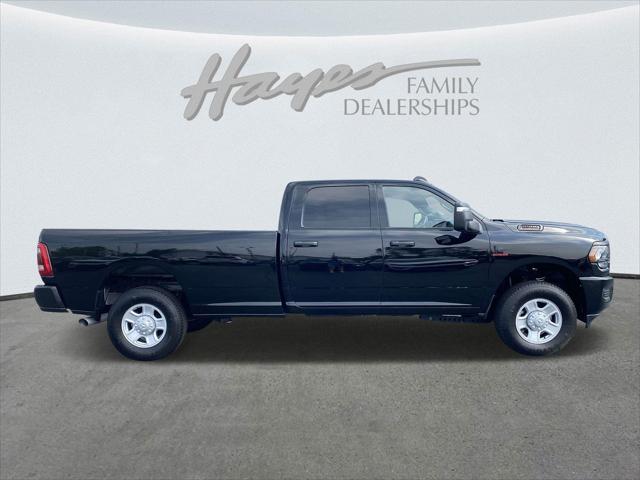 2023 RAM 2500 Tradesman Crew Cab 4x4 8 Box