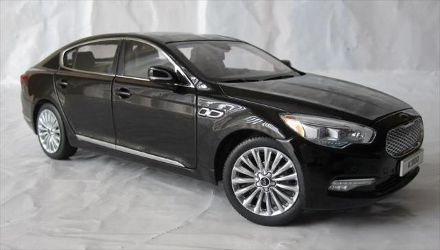 2017 Kia K900 Premium 3.8L