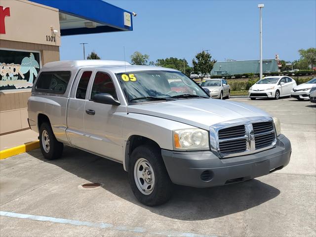 2005 Dodge Dakota ST