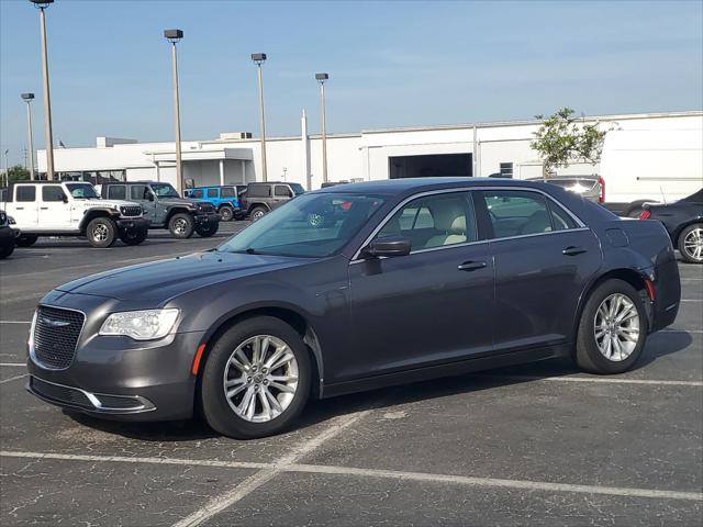 2017 Chrysler 300 Limited