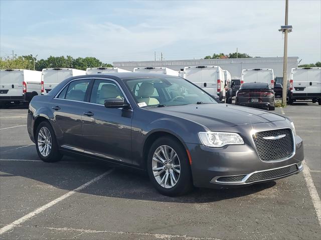 2017 Chrysler 300 Limited