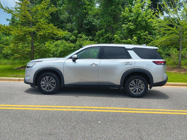 2022 Nissan Pathfinder S 2WD
