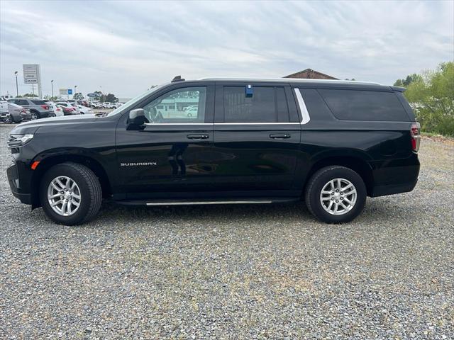 2023 Chevrolet Suburban 2WD LT