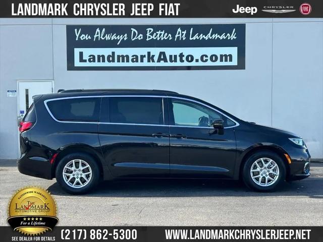2022 Chrysler Pacifica Touring L