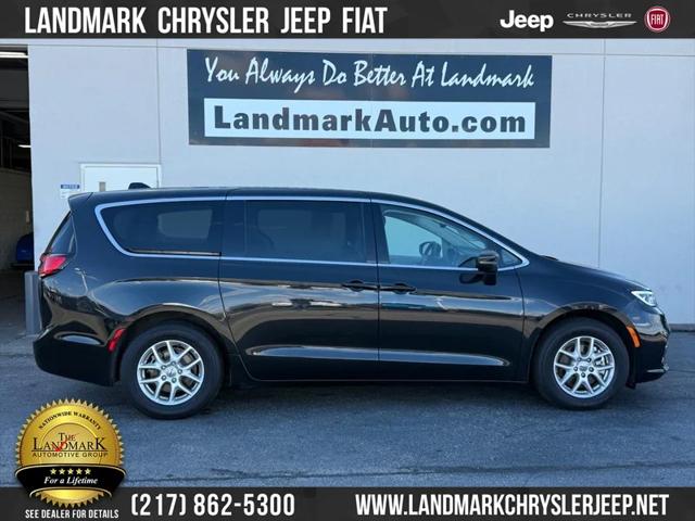2023 Chrysler Pacifica Touring L 2023 Chrysler Pacifica Touring L