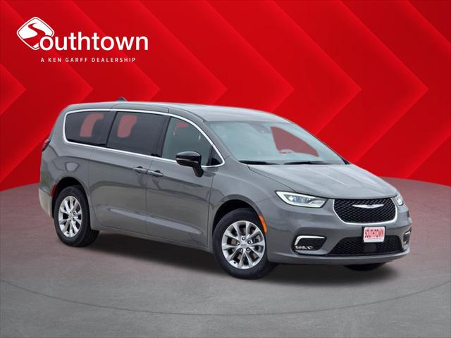 2025 Chrysler Pacifica PACIFICA SELECT AWD