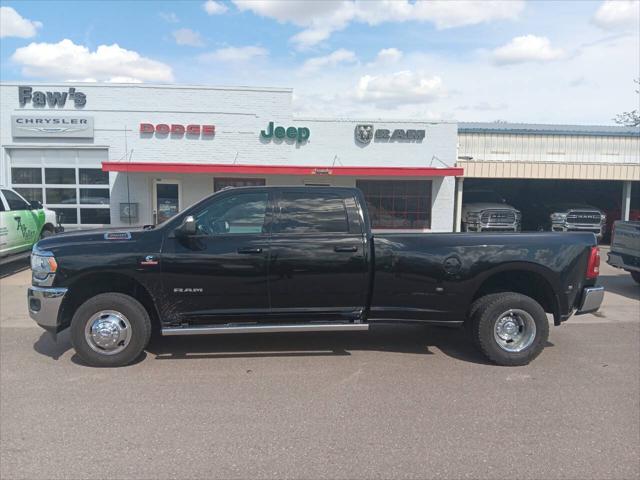 2022 RAM 3500 Big Horn Crew Cab 4x4 8 Box