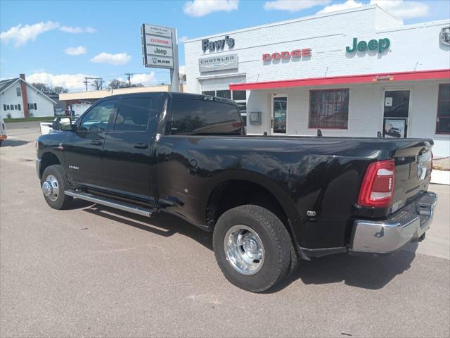 2022 RAM 3500 Big Horn Crew Cab 4x4 8 Box