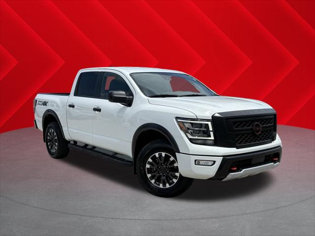 2023 Nissan TITAN Crew Cab PRO-4X 4x4